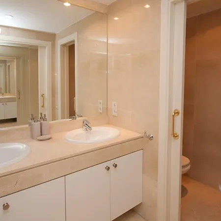 Apartment Granados 1711